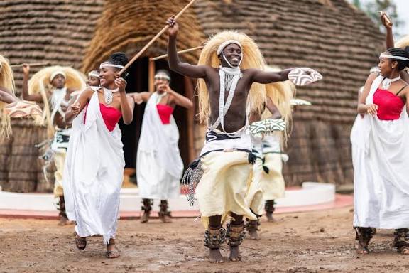 Cultural tour in Rwanda